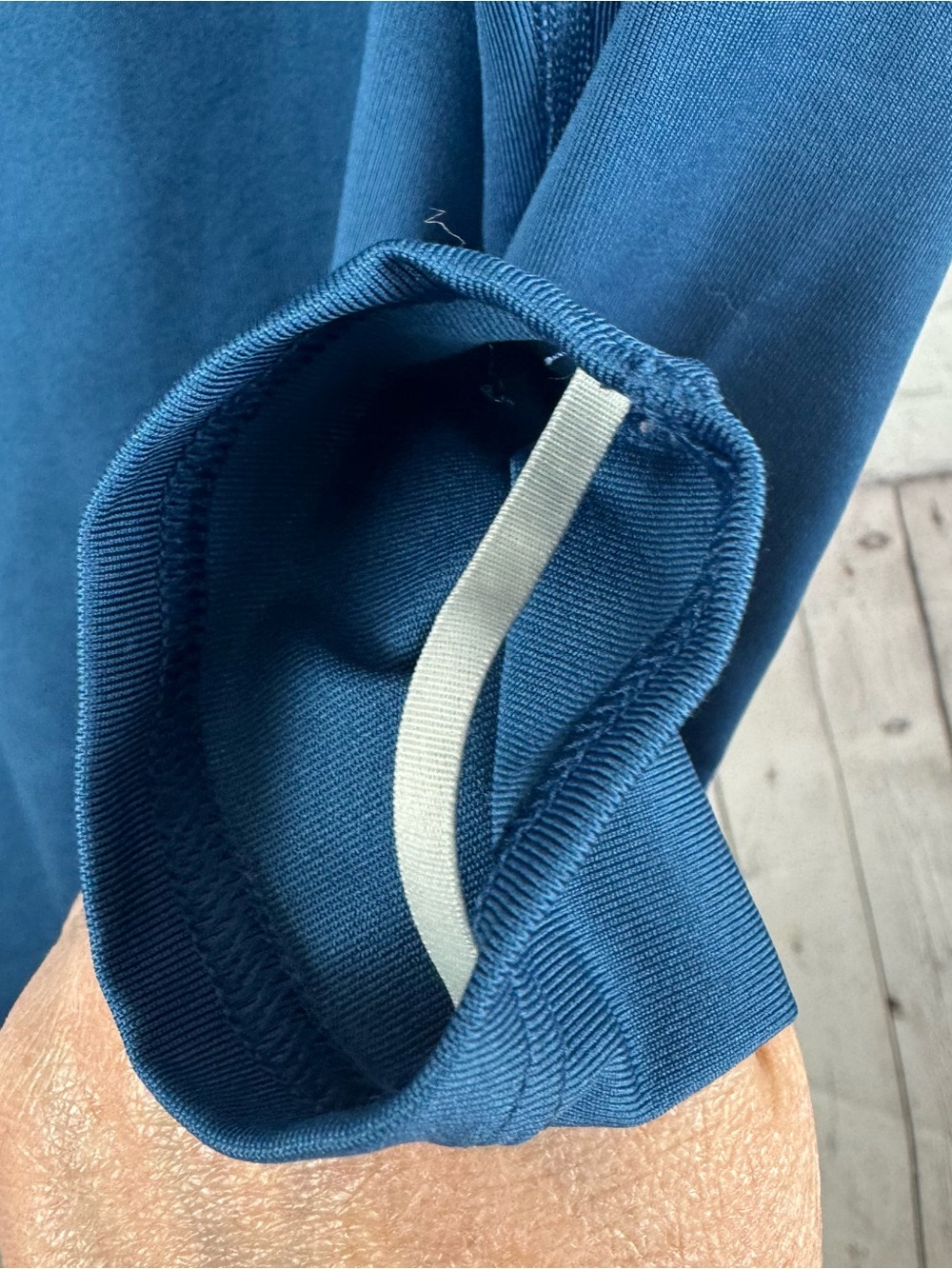 Patagonia Blue Long Sleeve Capilene Lightweight Shirt Size Small - Picture 4 of 5